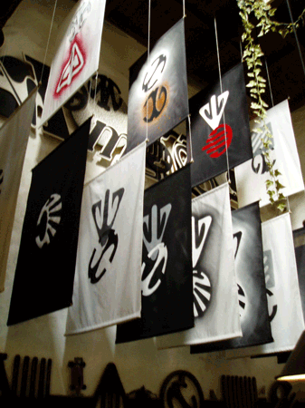 Alain Satié : 22 emblèmes japonisants